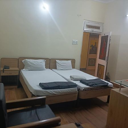 Hotel Midtown Haridwar Bagian luar foto