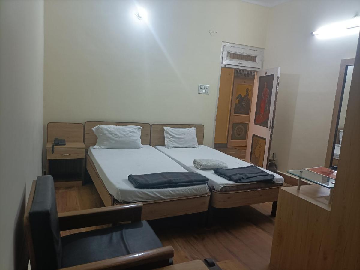 Hotel Midtown Haridwar Bagian luar foto