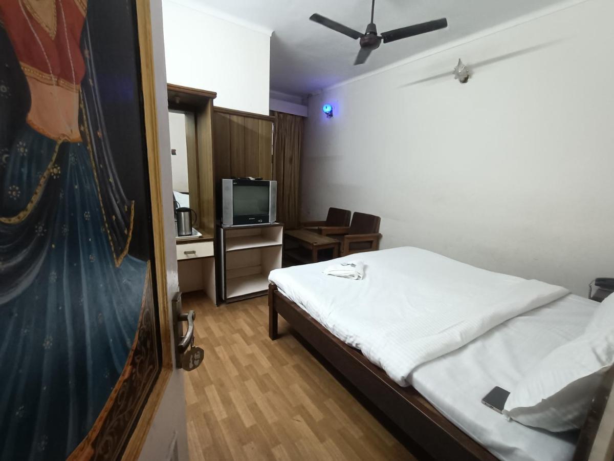Hotel Midtown Haridwar Bagian luar foto