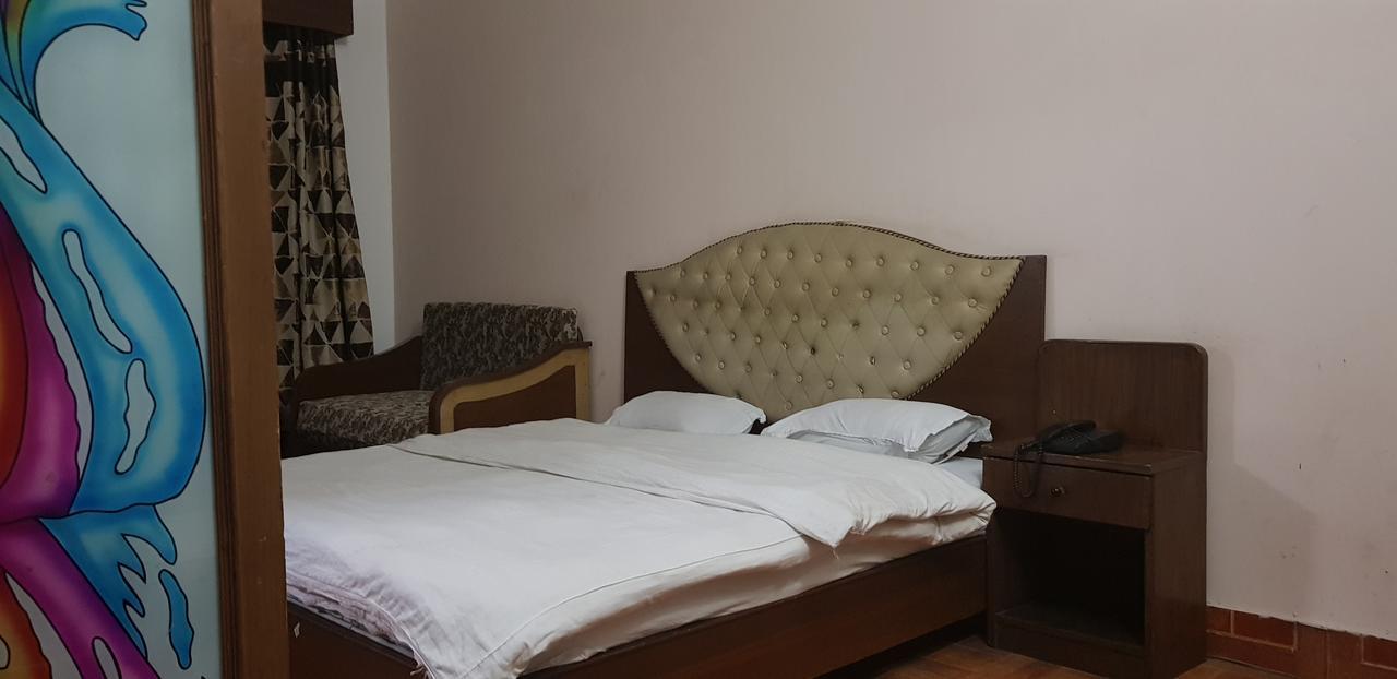 Hotel Midtown Haridwar Bagian luar foto